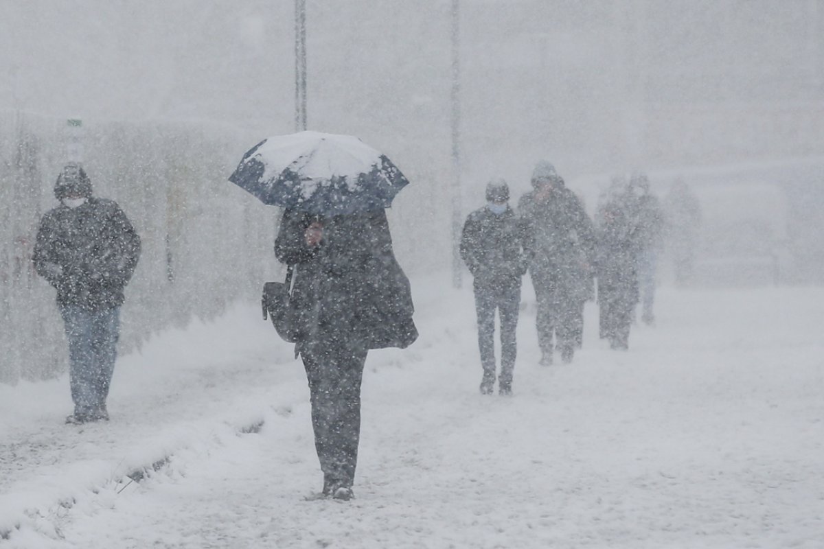 İstanbul da kamu görevlilerine kar izni #5