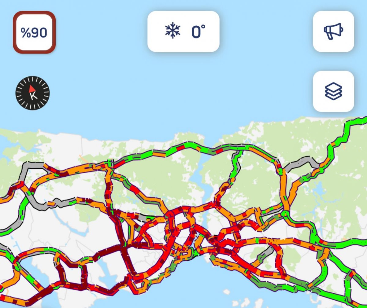 İstanbul da trafik yoğunluğu kar nedeniyle yüzde 90 a ulaştı #1