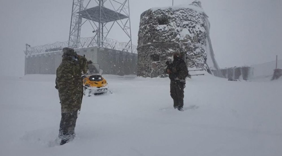 Eksi 39 derecede, 7 metre karda vatan görevi #1