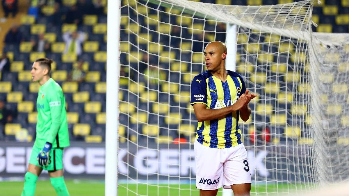 Saint-Etienne den Tisserand açıklaması: Fenerbahçe bırakmıyor #1