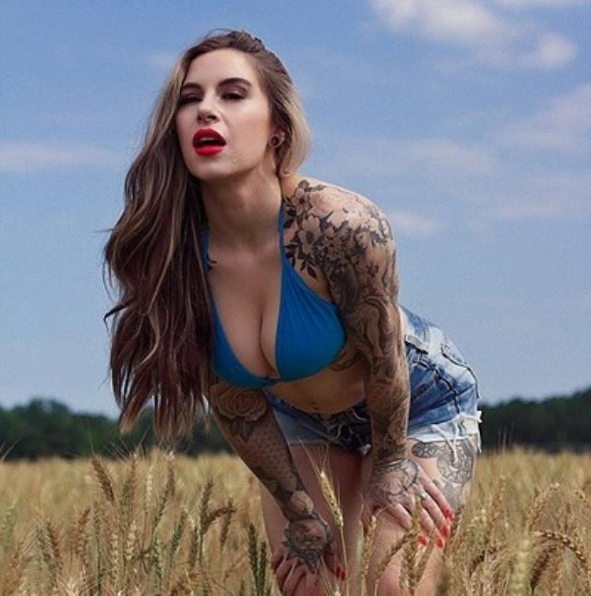 İç çamaşırı, tükürük derken olanlar oldu! Şimdi de rahminden çıkarılan doğum kontrol aparatını satıyor #4