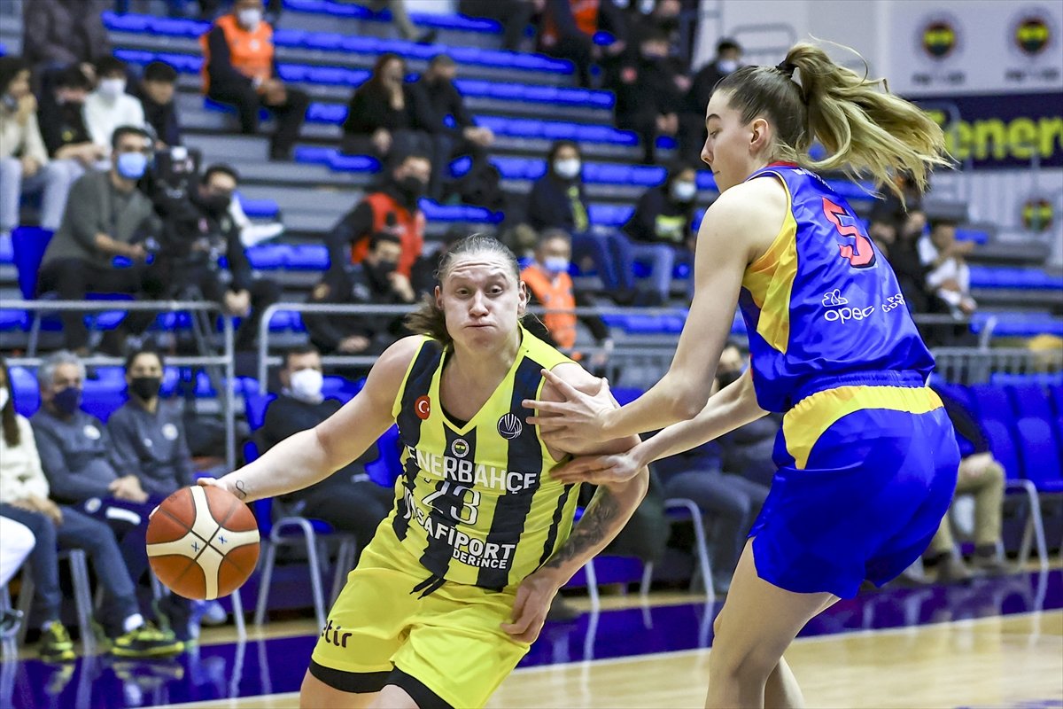 Fenerbahçe FIBA Kadınlar Avrupa Ligi nde Arka Gdynia yı yendi #7