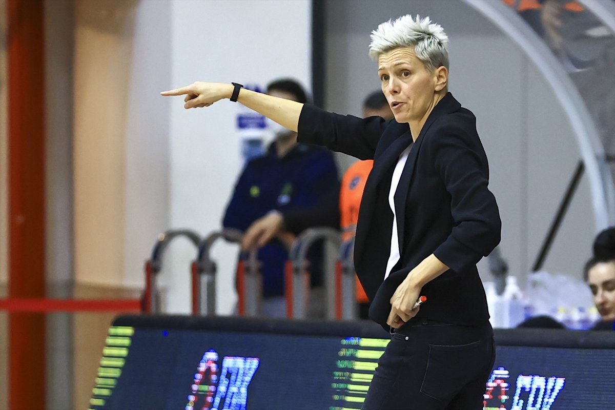 Fenerbahçe FIBA Kadınlar Avrupa Ligi nde Arka Gdynia yı yendi #10