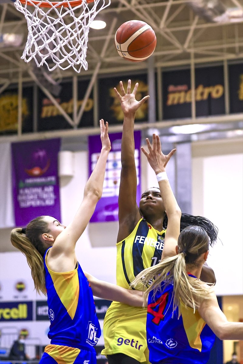 Fenerbahçe FIBA Kadınlar Avrupa Ligi nde Arka Gdynia yı yendi #4
