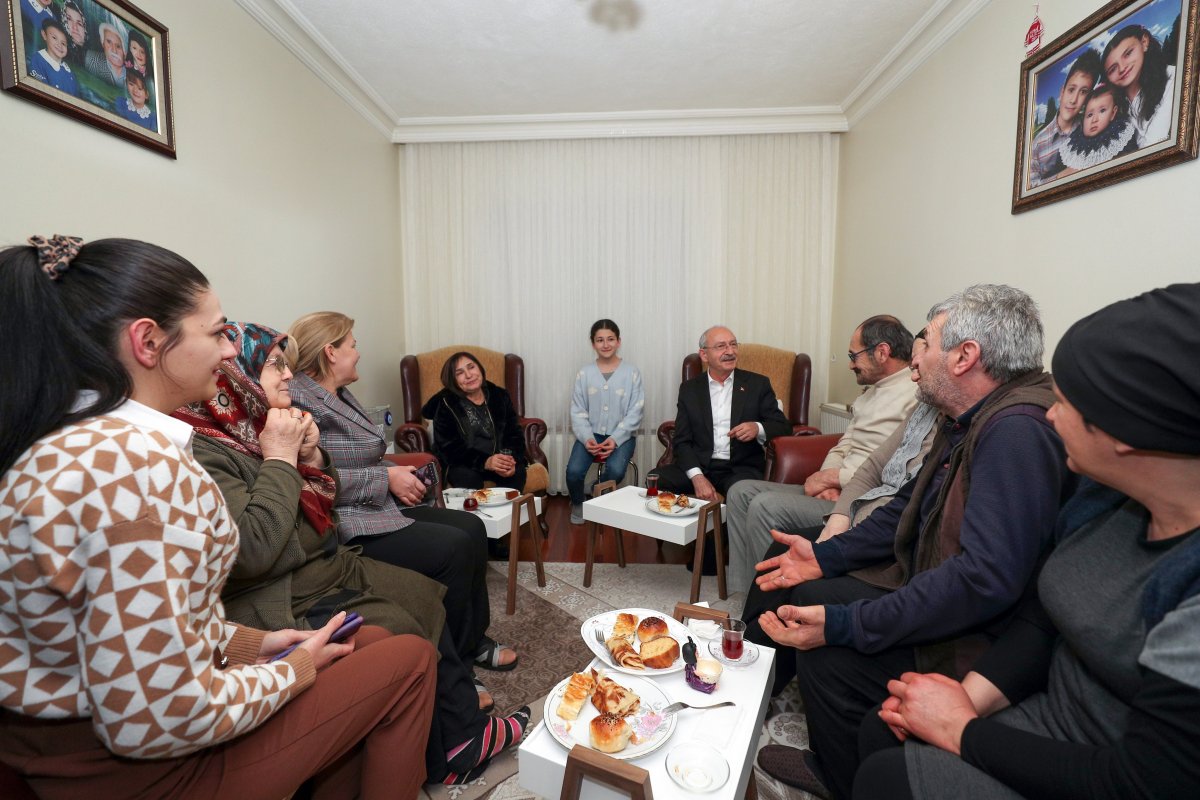 Kemal Kılıçdaroğlu imam hatipli öğrencinin evini ziyaret etti #2
