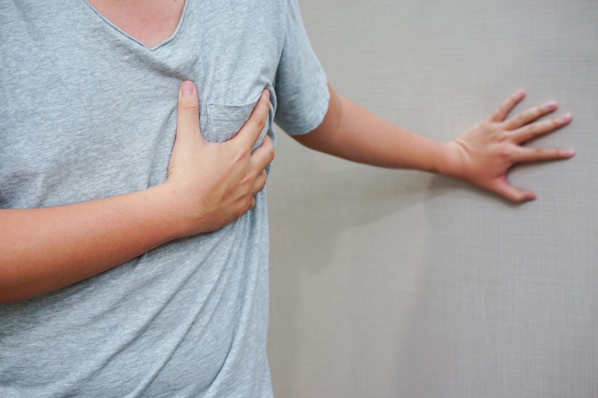 Nefes alırken kalpte ağrı oluşmasının en yaygın nedenleri #2