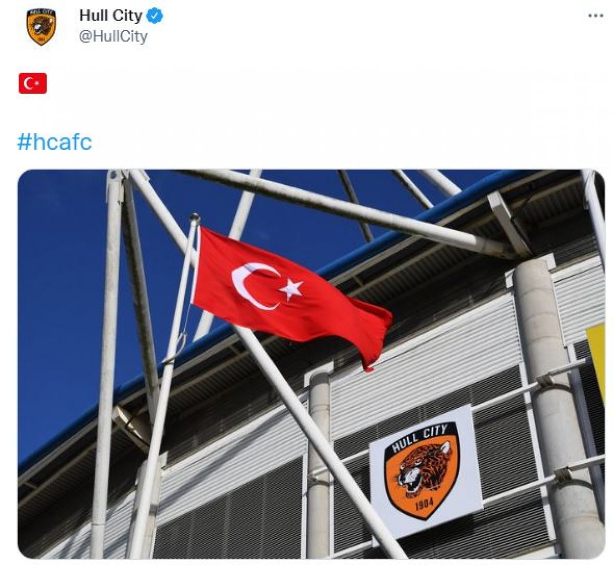 Hull City stadına Türk bayrağı asıldı #1