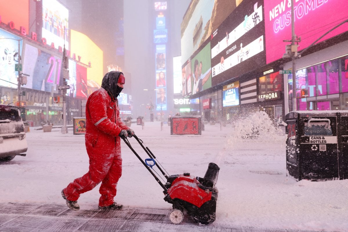 New York ta kar fırtınası etkili oldu #3