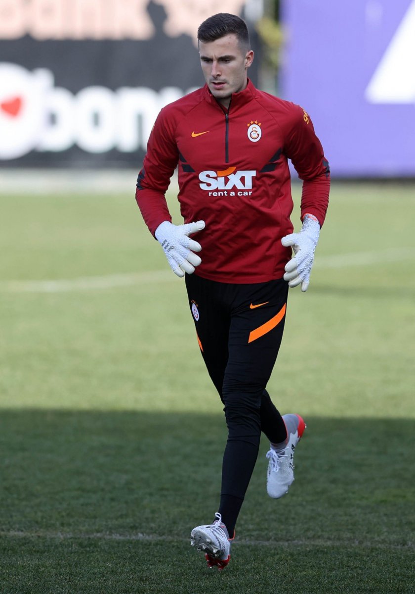 Inaki Pena, Galatasaray da ilk antrenmanına çıktı #2