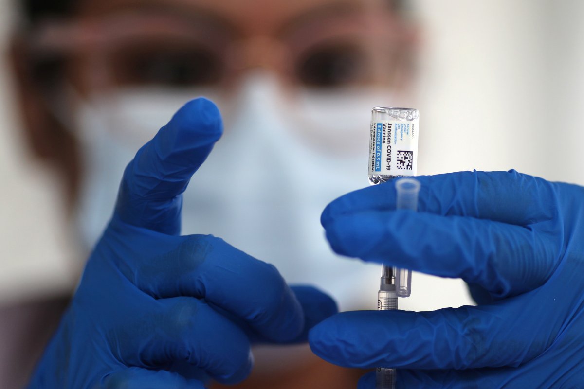 Yunanistan, iki yeni aşının kullanımına başlıyor #1