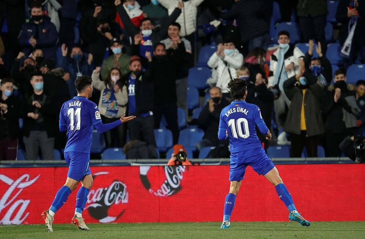 Getafe ve Levante maçında Enes Ünal 2 gol attı #1