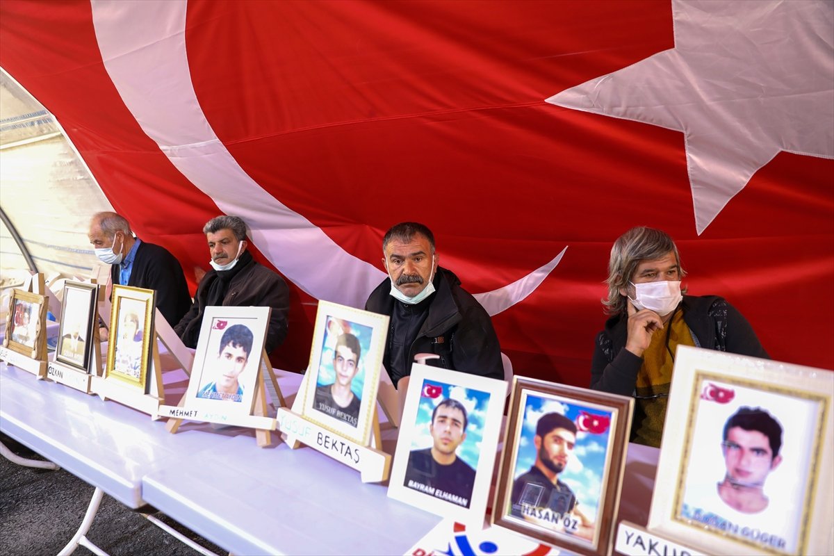 Diyarbakır annelerinin evlat nöbeti: Güvenlik güçlerine teslim olun #6