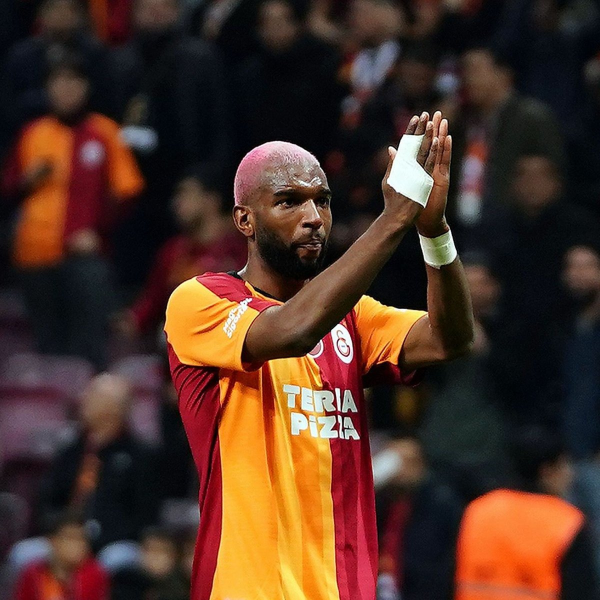 Ryan Babel bu sezon yokları oynuyor #1