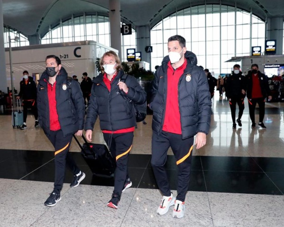 Galatasaray da Hakan Balta U19 Takımı nın başına getirildi #1