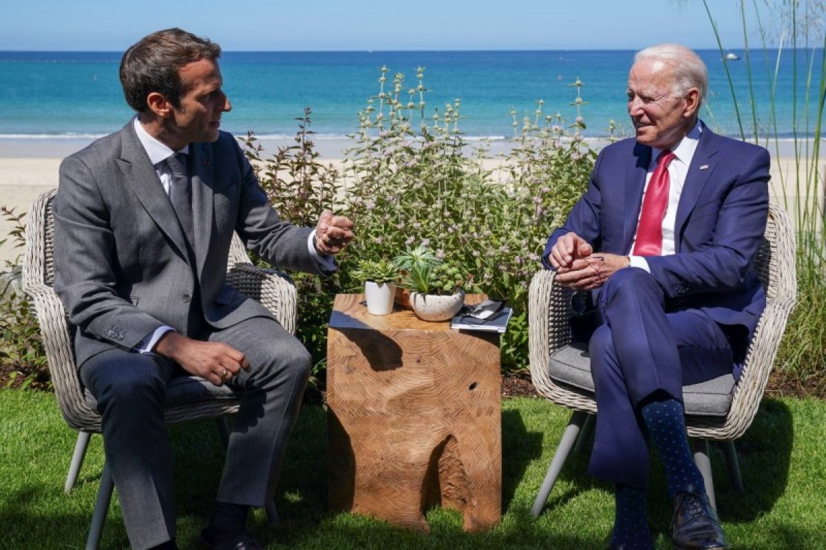 Biden ile Macron, Ukrayna yı görüştü #1