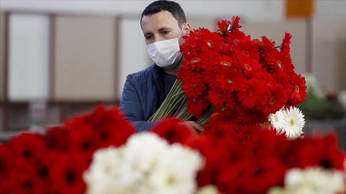 Türkiye den 24 ülkeye Sevgililer Günü çiçeği #1