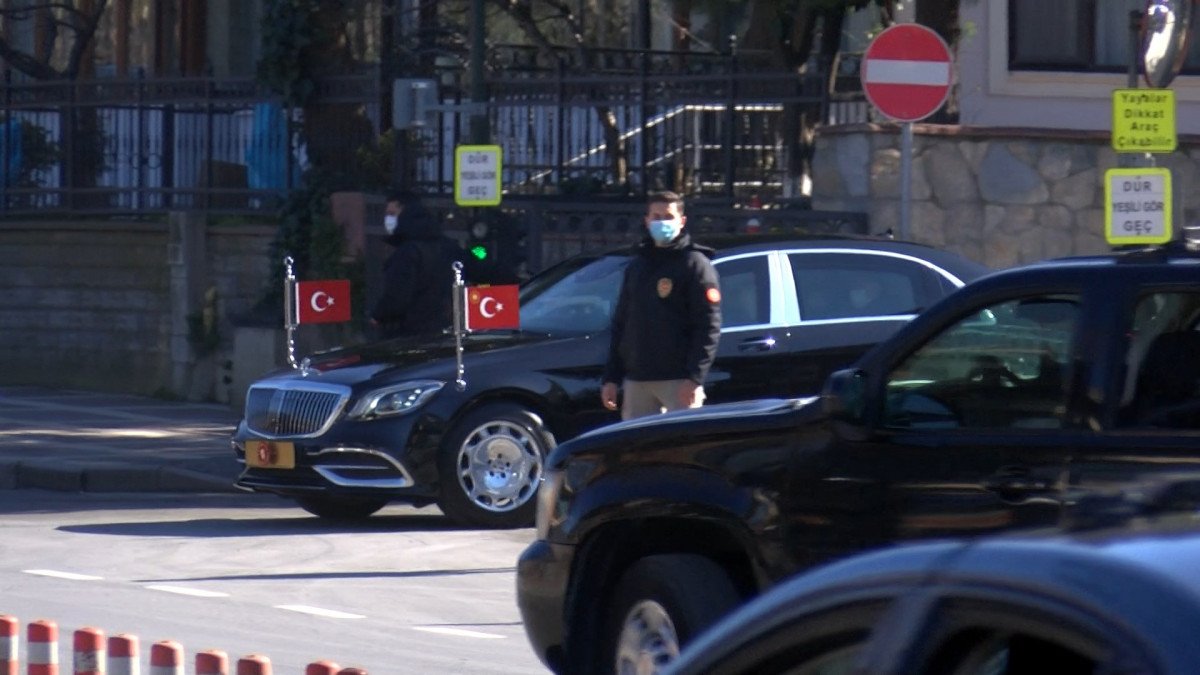 Cumhurbaşkanı Erdoğan Kısıklı daki evinden çıktı #2