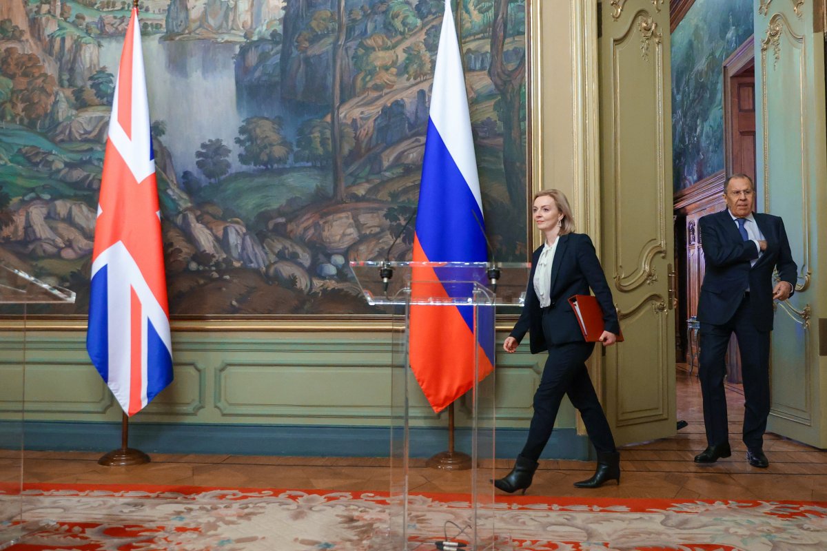 Rusya Dışişleri Bakanı Lavrov mevkidaşı Truss ile görüştü #7