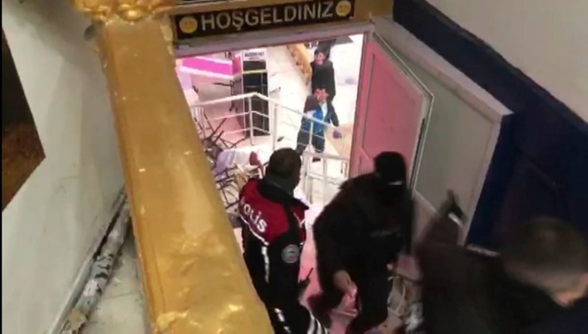 Sultangazi�deki düğünde polise saldırdılar 6 yaralı