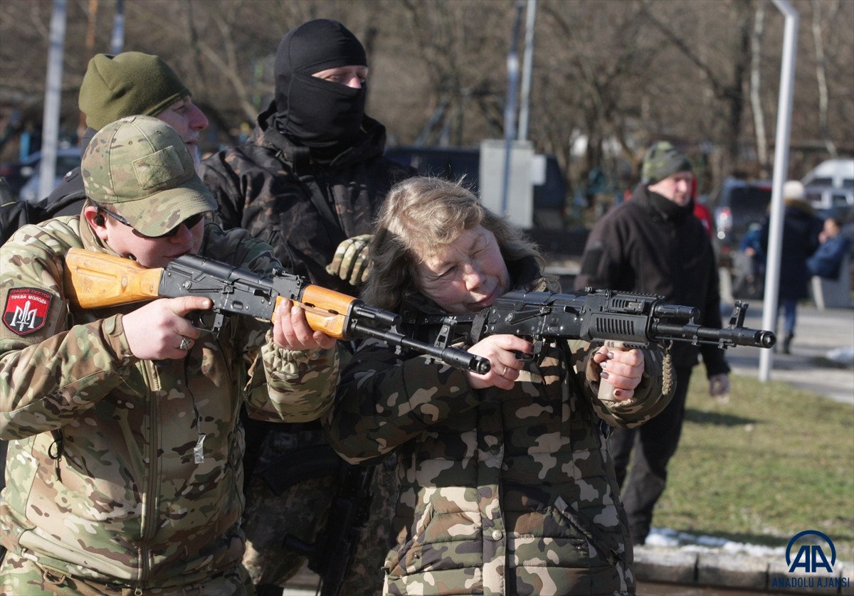 Ukrayna da sivillere askeri eğitim  #7