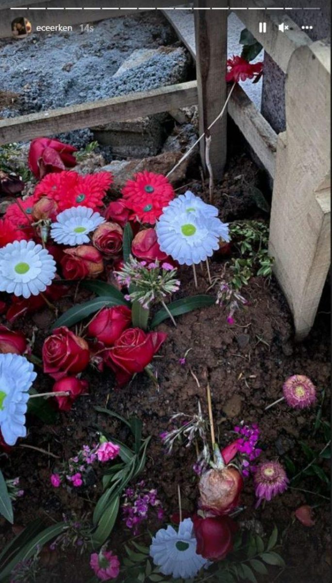 Ece Erken, eşinin mezarlığını paylaştı #1