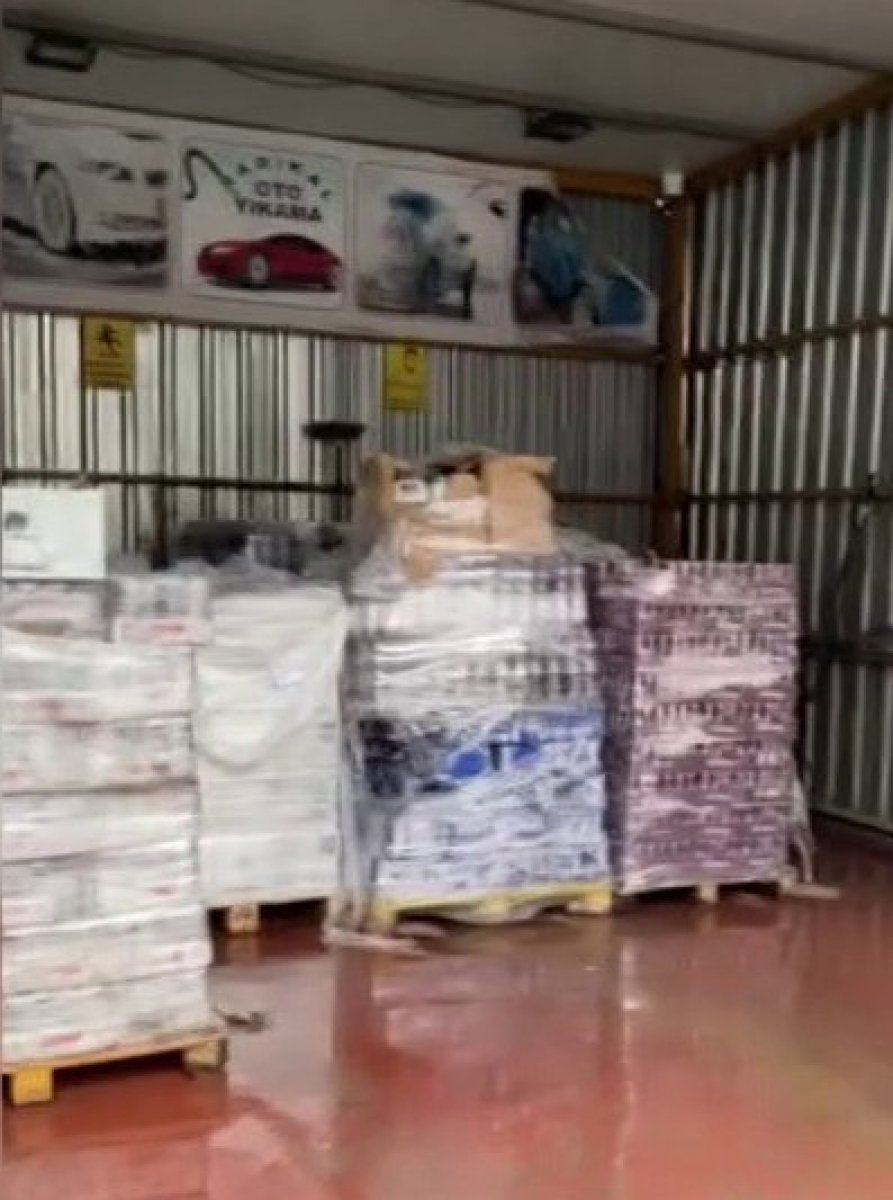 Çekmeköy de çalınan 600 bin TL lik gıda malzemesi nakliye kamyonuyla taşındı #3