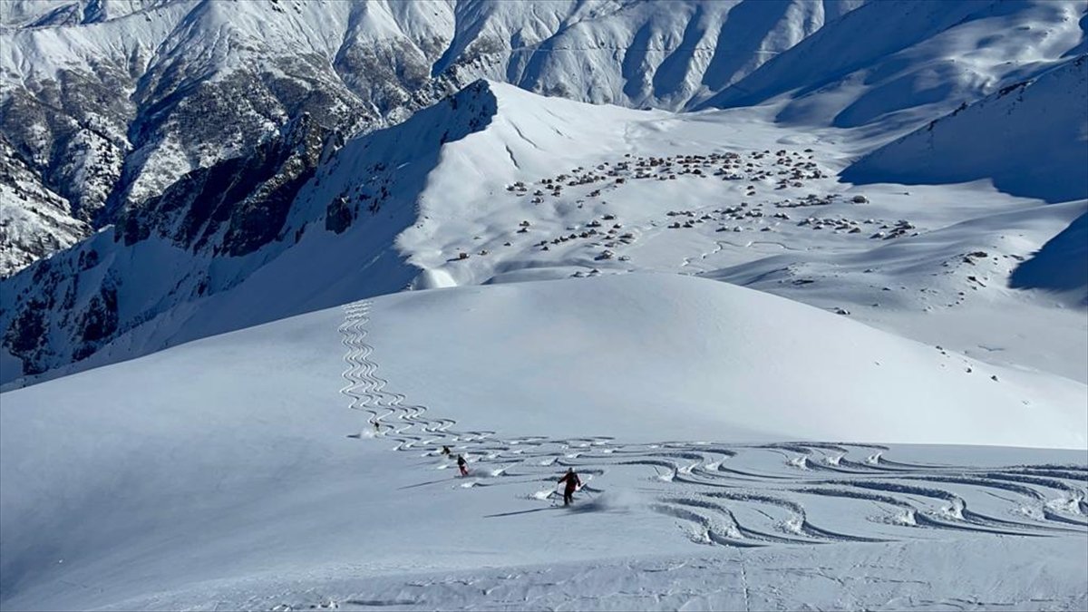 Kaçkarlar, heliski tutkunlarını ağırlıyor #4