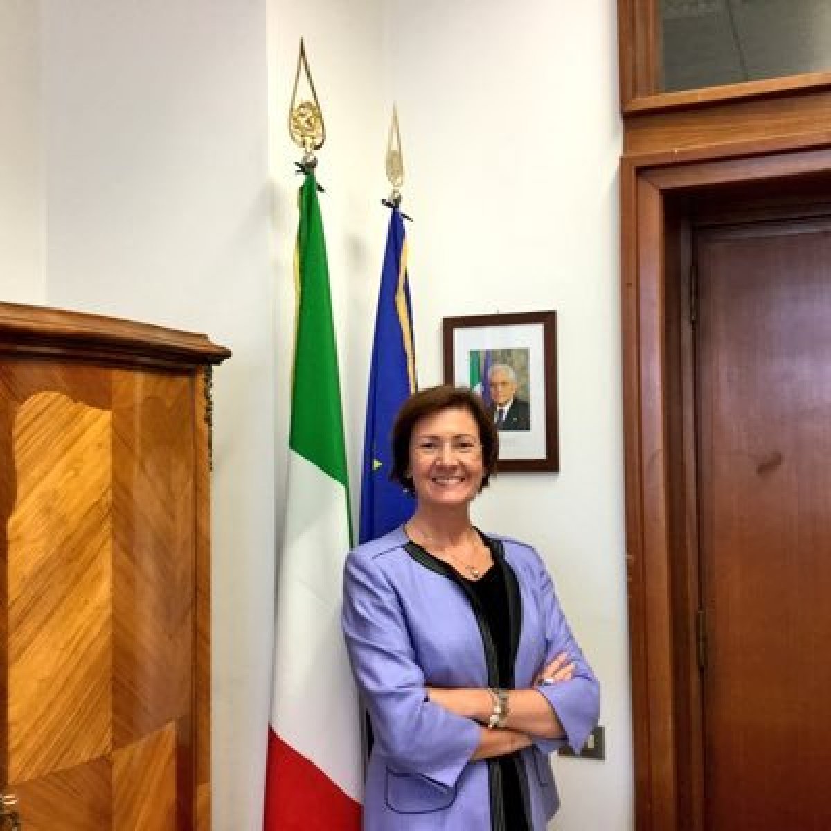 İtalya nın Avustralya Büyükelçisi balkondan düştü, hayatını kaybetti #2