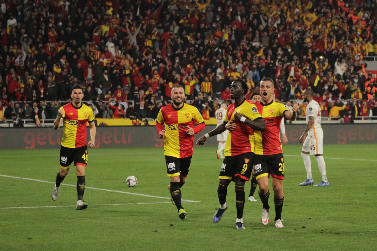 Galatasaray, Göztepe yi 3 golle mağlup etti #3