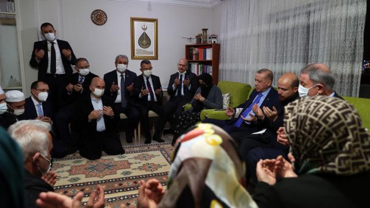 Cumhurbaşkanı Erdoğan, şehit Hayrettin Eren in ailesini ziyaret etti #2