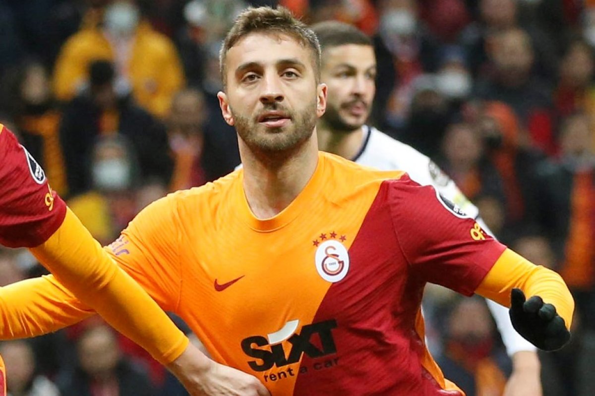 Galatasaray 8 oyuncuyla yollarını ayırmayı planlıyor #5