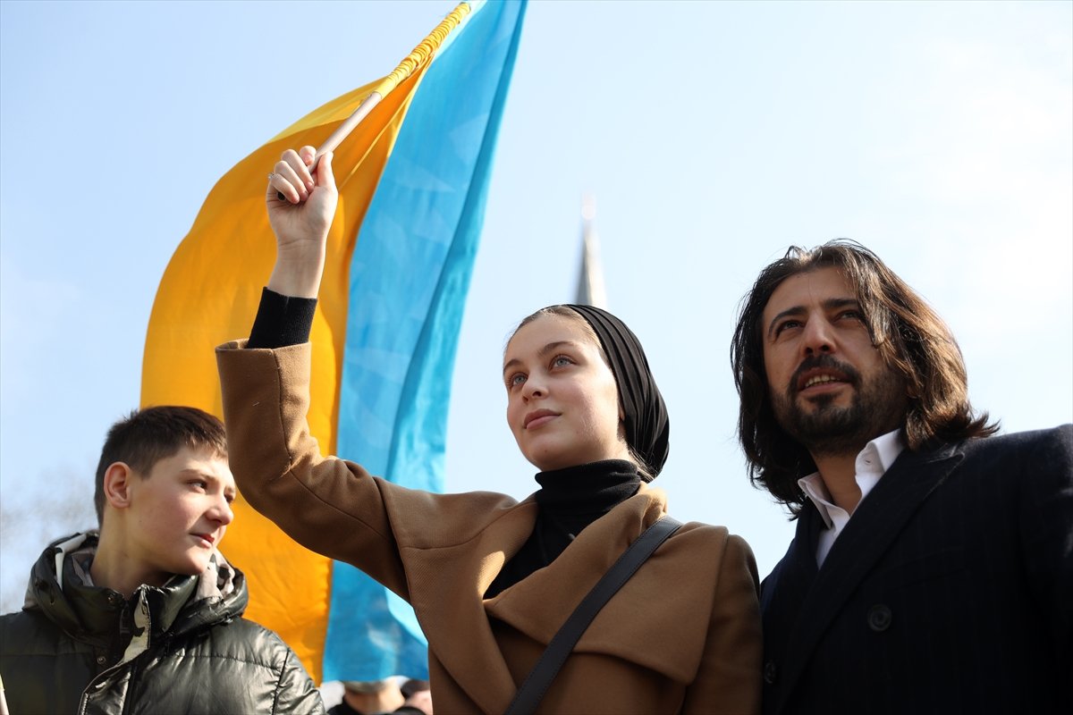 İstanbul’da yaşayan Ukraynalılar savaşı protesto etti #10