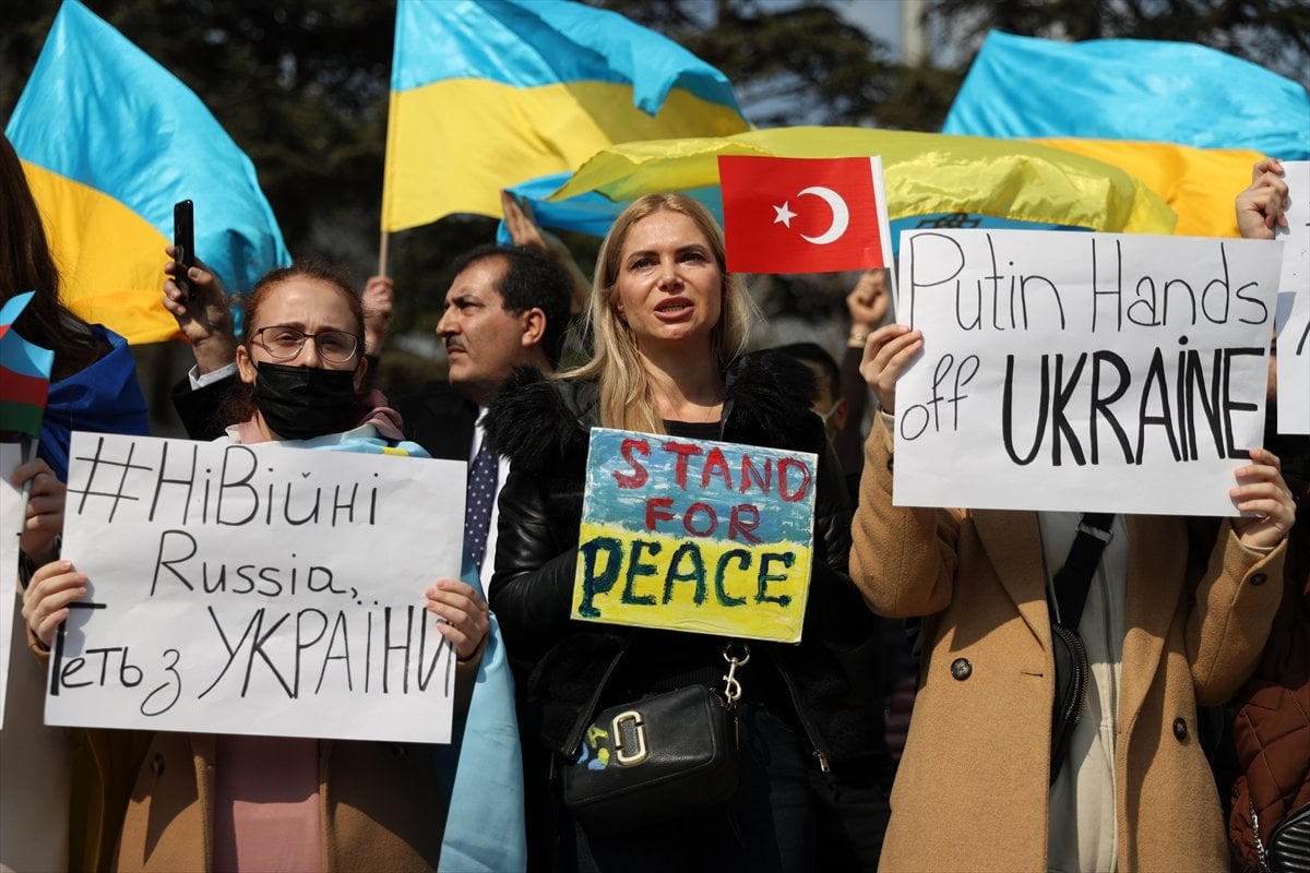 İstanbul’da yaşayan Ukraynalılar savaşı protesto etti #7