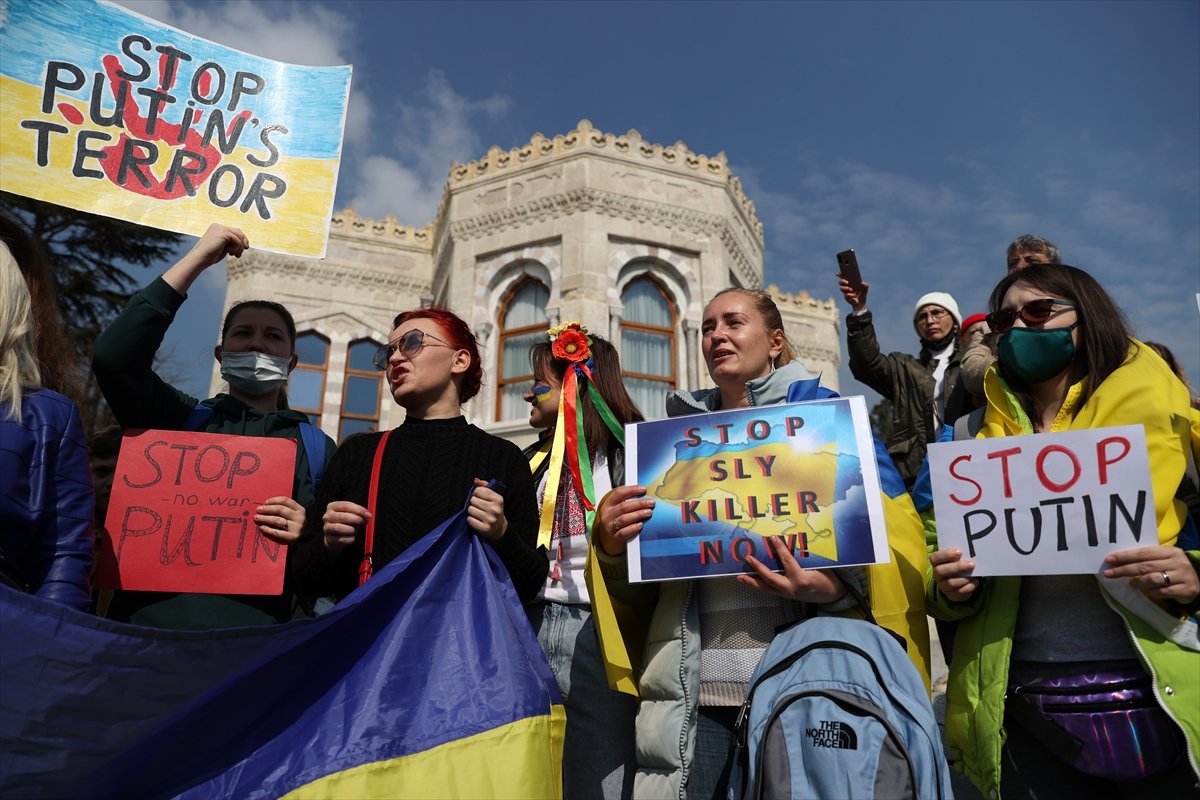 İstanbul’da yaşayan Ukraynalılar savaşı protesto etti #6