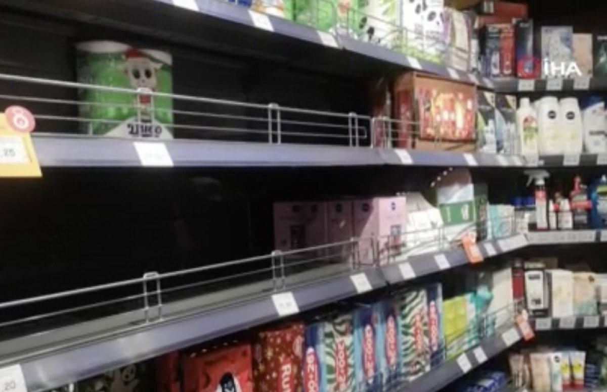 Ukrayna da market rafları boş kaldı #1