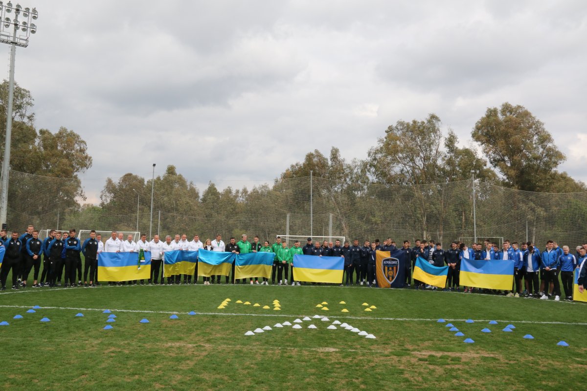 Antalya da kamp yapan Ukraynalı futbolcular, 'savaşa hayır' dedi #6