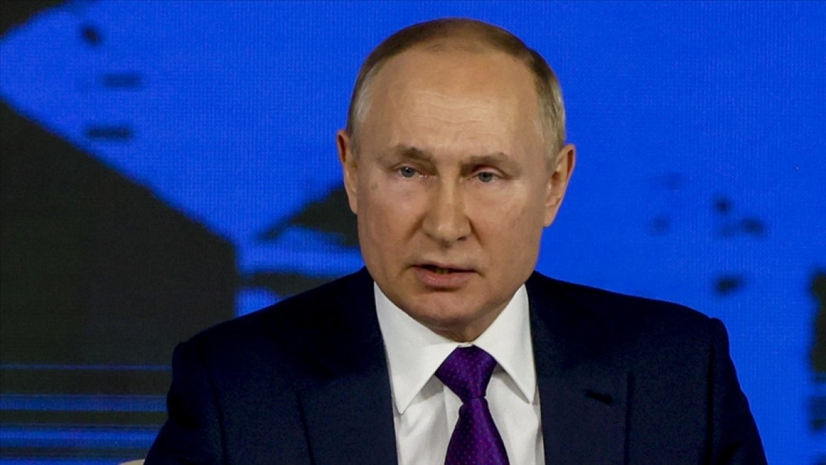 Foreign exchange ban from Putin to Russian citizens and companies #1