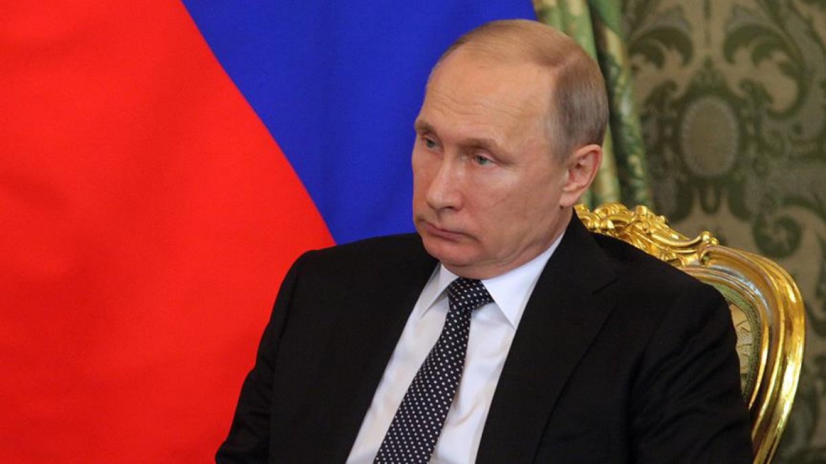 Vladimir Putin, ekonomi kurmaylarıyla görüşecek #1