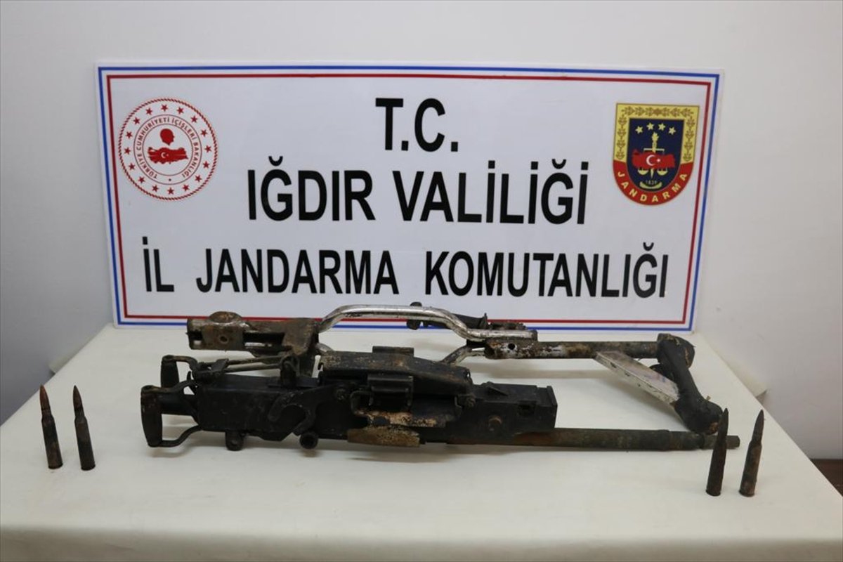 Iğdır da teröristlerin su altına sakladığı uçaksavar ele geçirildi #1