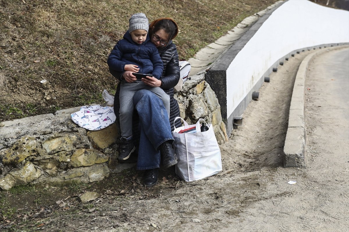 BM, 500 binden fazla Ukraynalı nın göç ettiğini açıkladı #9