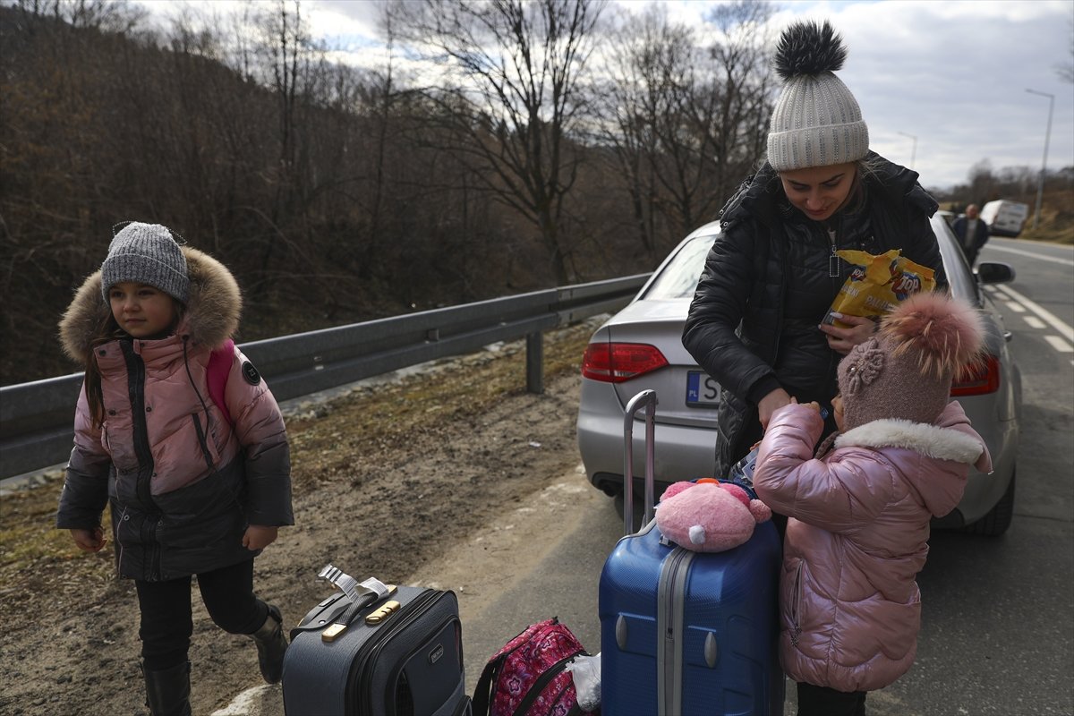 BM, 500 binden fazla Ukraynalı nın göç ettiğini açıkladı #8