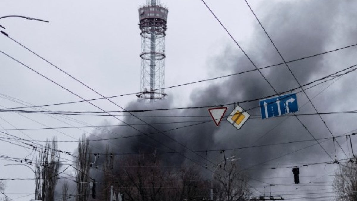 TV transmitter tower hit in Kiev