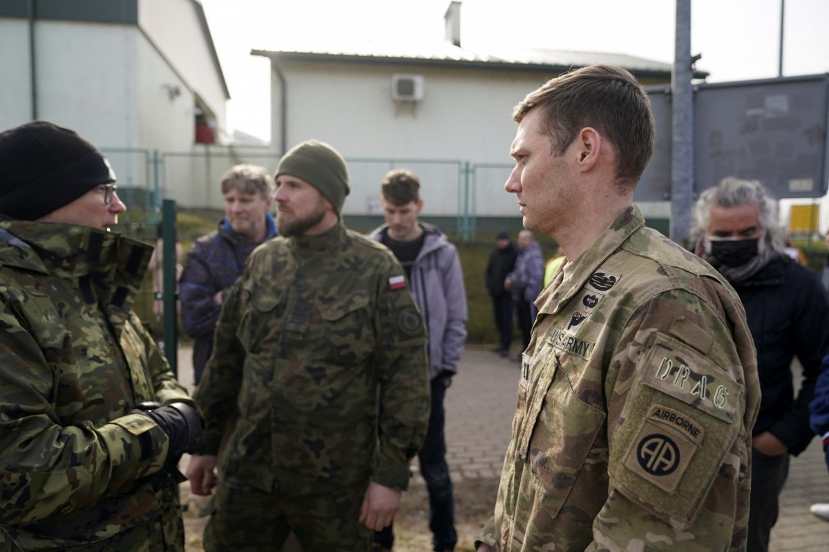 Foreign volunteer fighters will be able to enter Ukraine without a visa #2