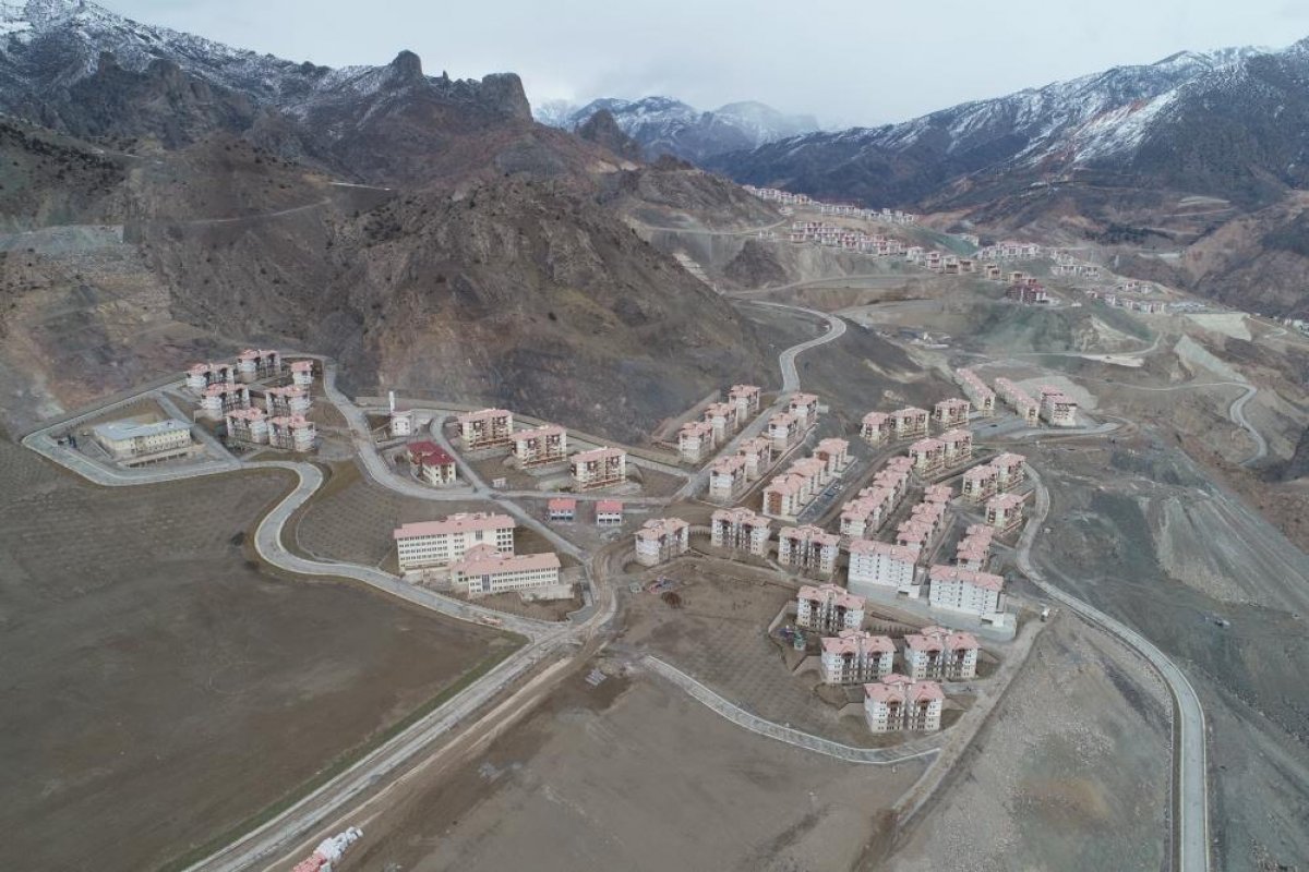 Yusufeli nde yeni yerleşim alanı çalışmaları sürüyor #4