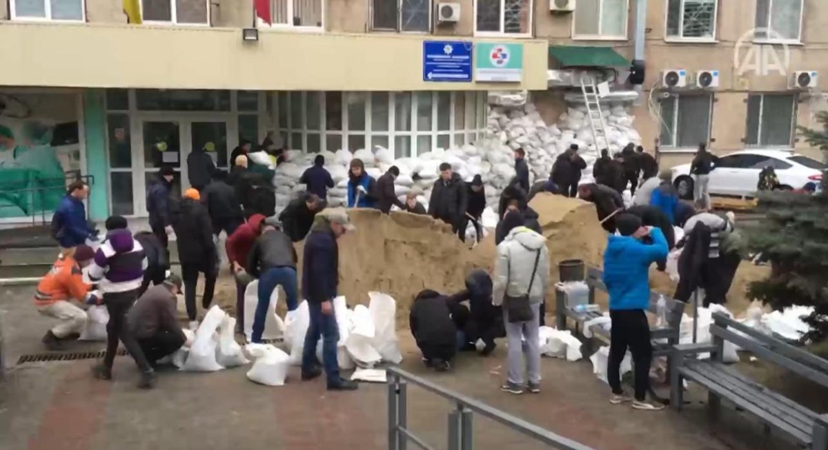 Ruslar sivil direnişin yoğun olduğu Zaporijya ya saldırıyor #2