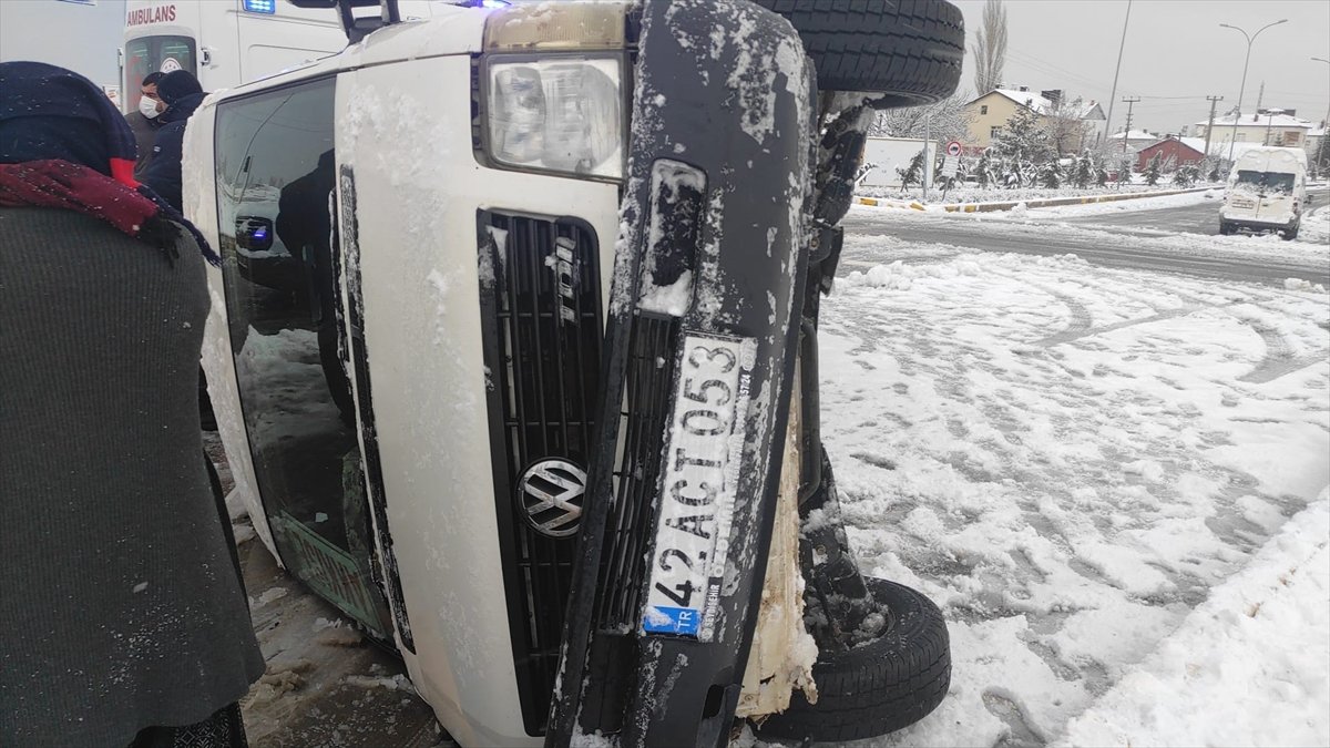 Konya da işçi servisleri çarpıştı #3