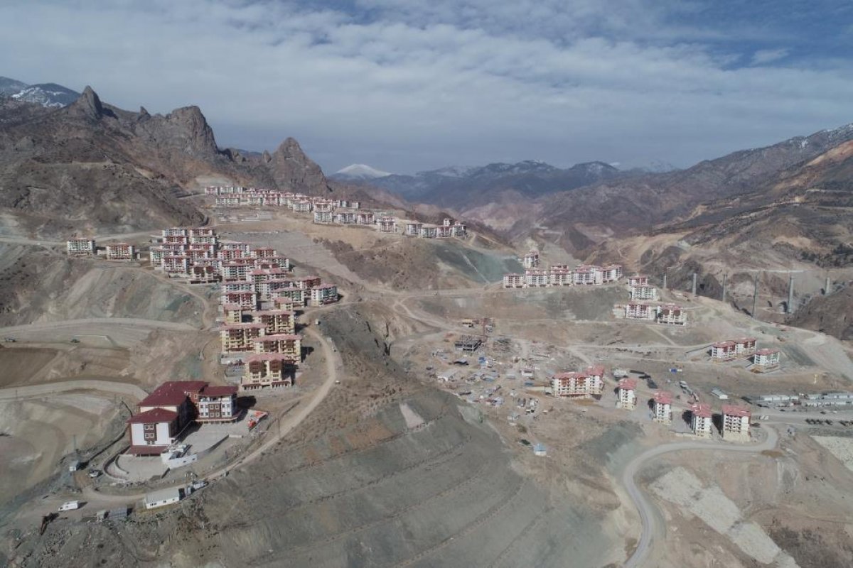 Yusufeli nde yeni yerleşim alanı çalışmaları sürüyor #2