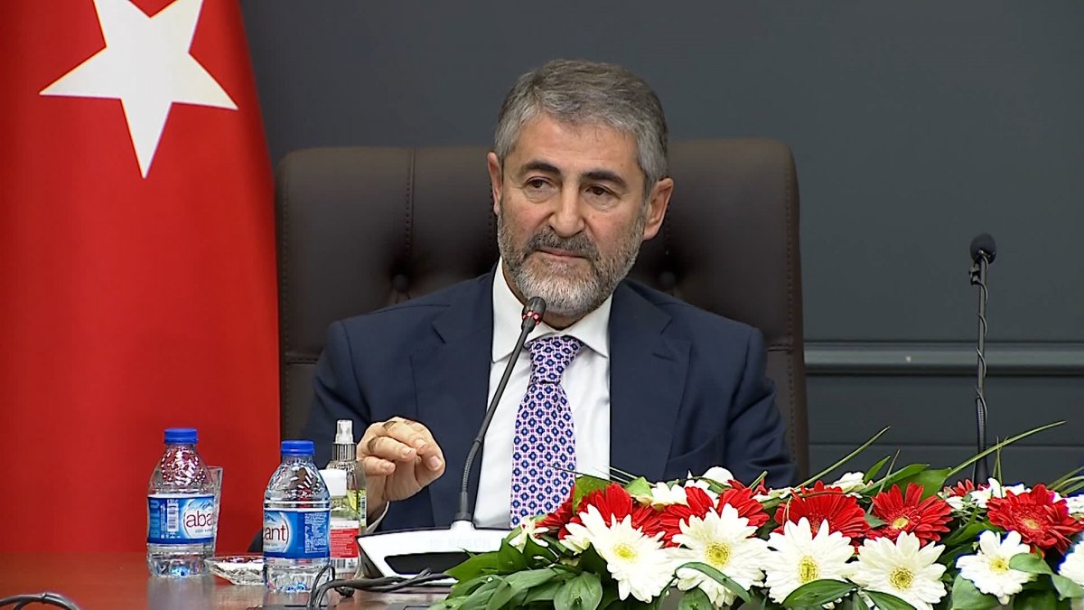 Nureddin Nebati: 2023 Haziran seçimlerine tek haneli enflasyon ile gireceğiz #1