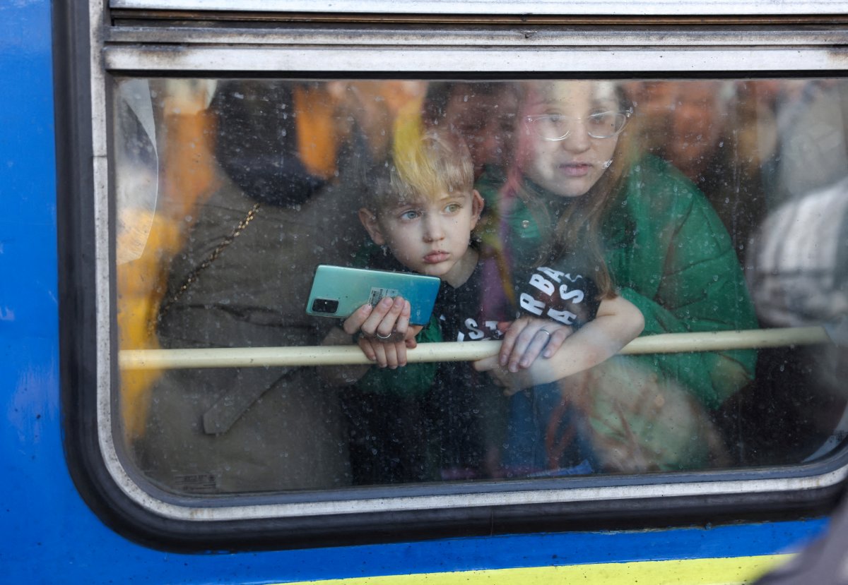 Binlerce Ukraynalı, Rusya nın saldırdığı Kiev den trenlerle kaçtı #11