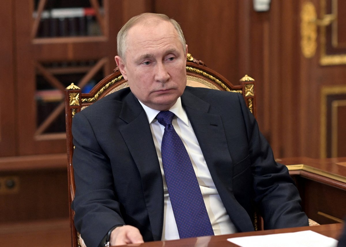 İstihbarat raporları: Putin, bağırsak kanserine yakalandı #1